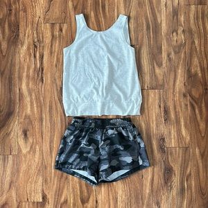 ⭐️ 3 for $20 ⭐️ Old Navy Active girls top & running shorts size 8